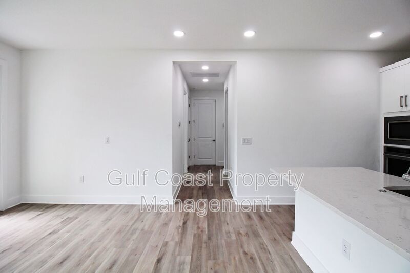 3/2 Available for Rent in Wellen Park! property image