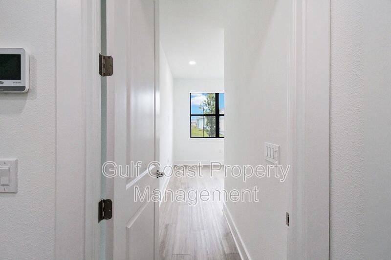 3/2 Available for Rent in Wellen Park! property image