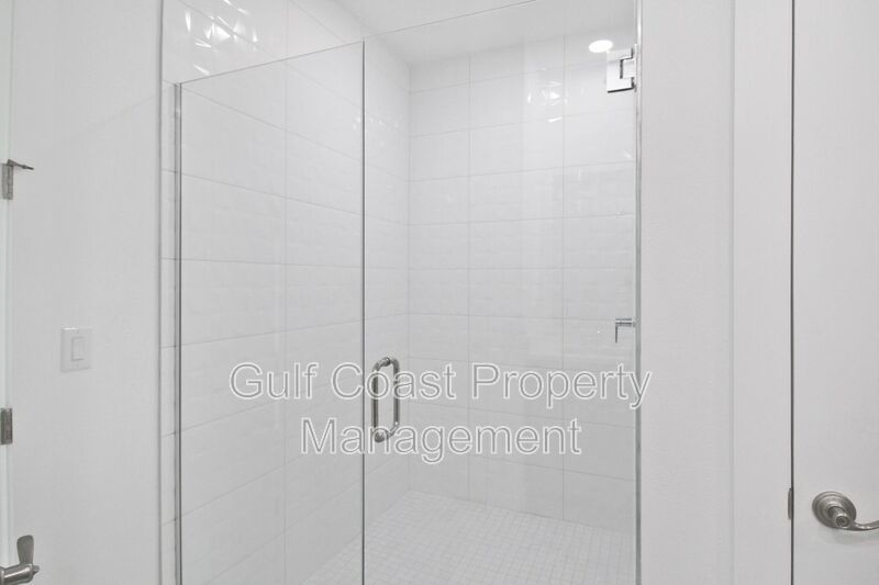 3/2 Available for Rent in Wellen Park! property image