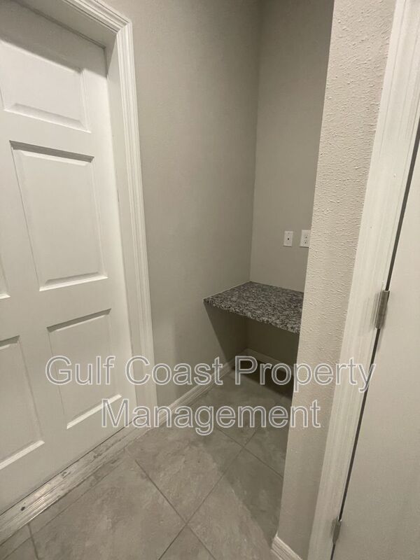 Single Family Home on Large Corner Lot property image