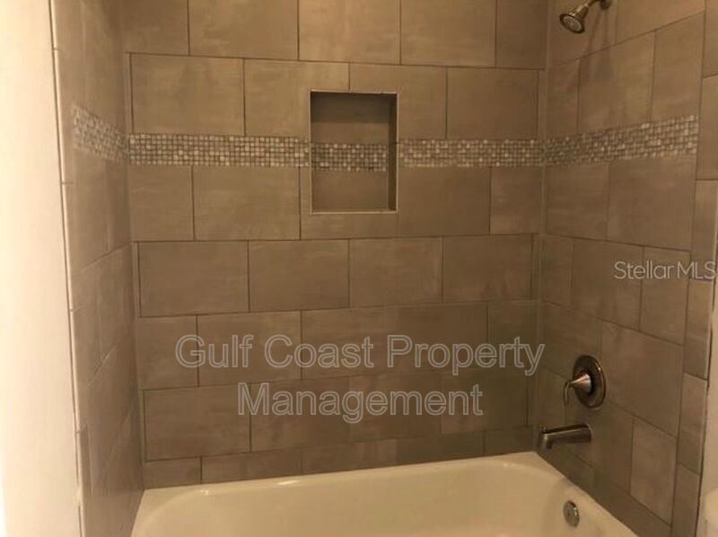 3/ 2.5 With a Loft Townhome Available For Rent property image