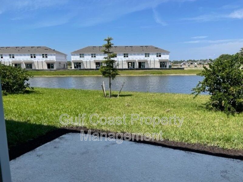 3 Bedroom Town Home Excellent Location! property image