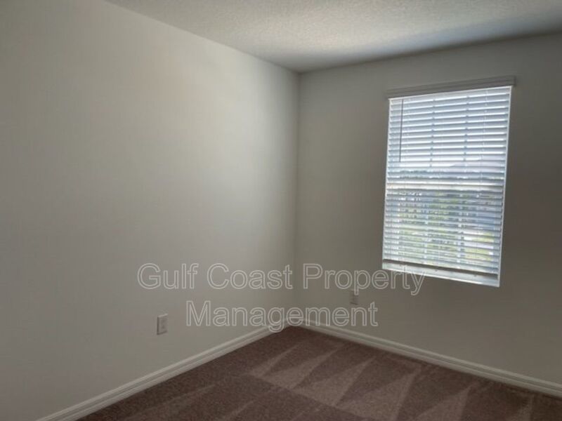 3 Bedroom Town Home Excellent Location! property image