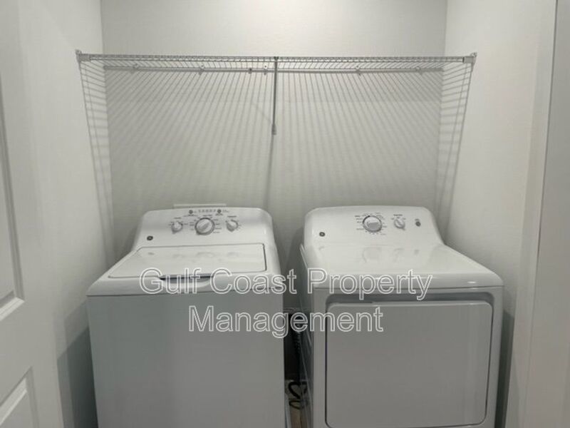 3 Bedroom Town Home Excellent Location! property image
