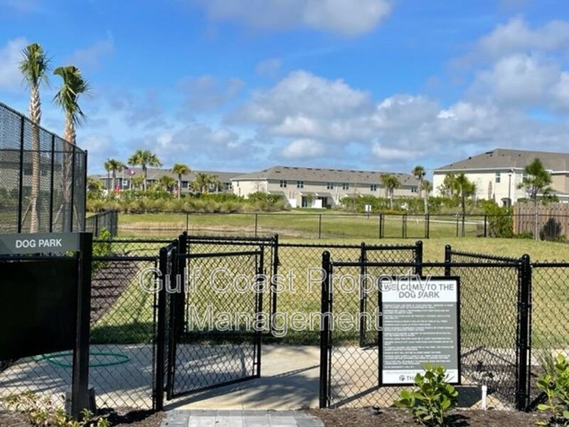 3 Bedroom Town Home Excellent Location! property image