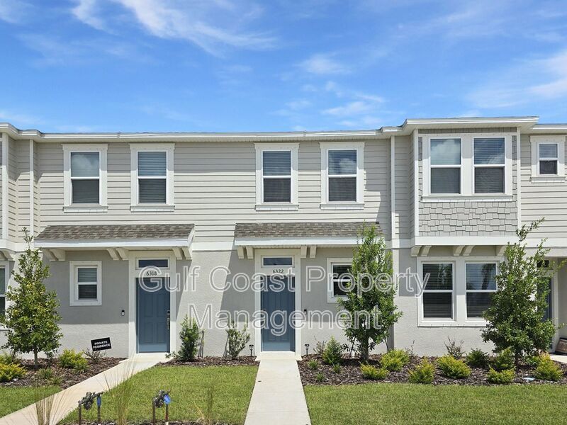 Limited-Time Offer: Two-for-One Application Fee Special! Flexible Move-In Costs! Pay only half the security deposit at lease signing and spread the rest over your first two months! property image