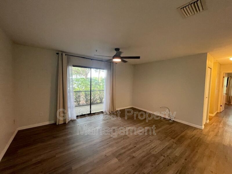 2/2 First Floor Condo in Palmer Ranch property image
