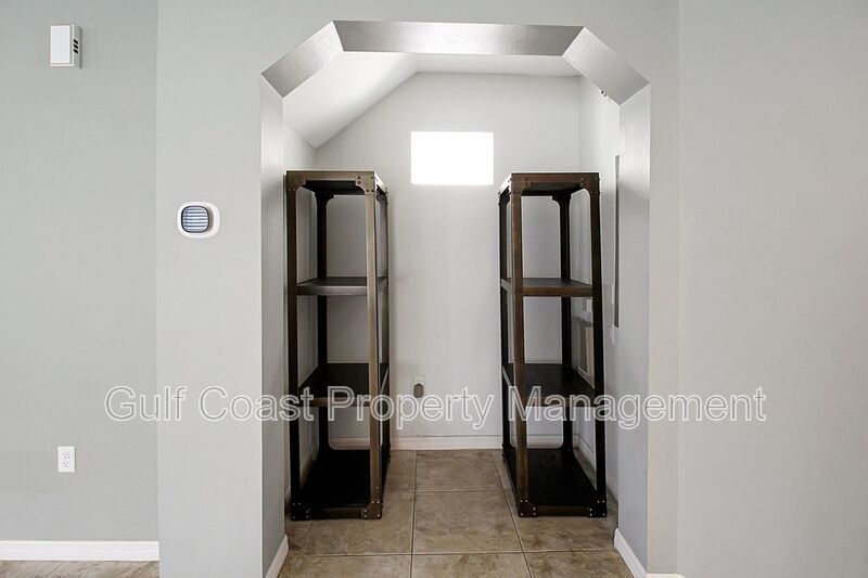 Annual Rental With 3-bedrooms, 2.5-bathrooms, Plus a Two Car Garage Located in the Gated Community of Woodbrook property image