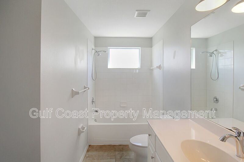 Annual Rental With 3-bedrooms, 2.5-bathrooms, Plus a Two Car Garage Located in the Gated Community of Woodbrook property image