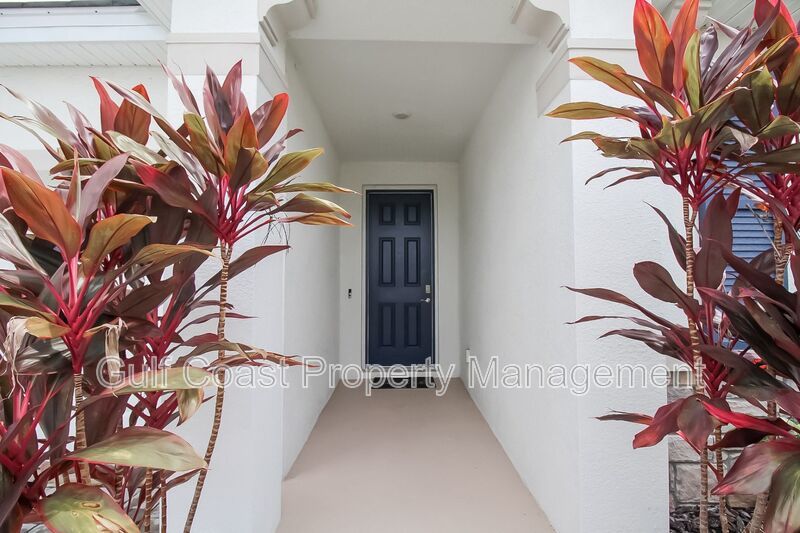 Annual 4-Bedroom, 3.5-Bath Annual Rental Home in Star Farms – Available Furnished or Unfurnished property image