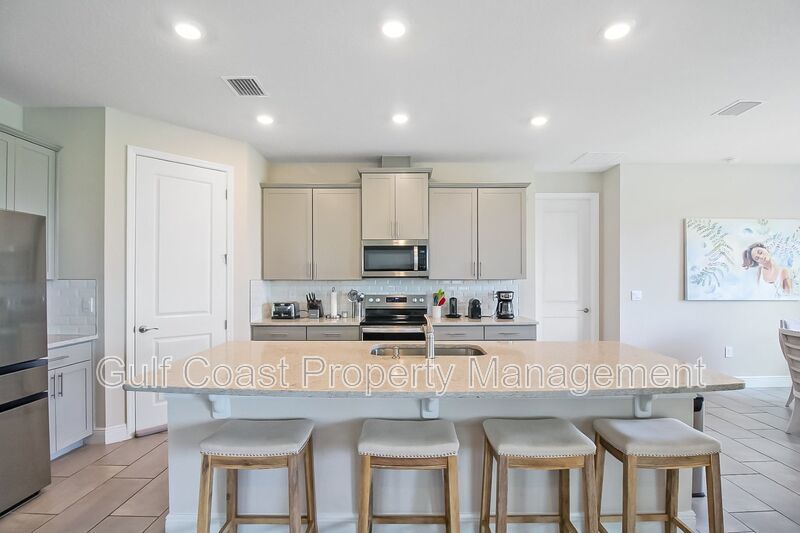 Annual 4-Bedroom, 3.5-Bath Annual Rental Home in Star Farms – Available Furnished or Unfurnished property image