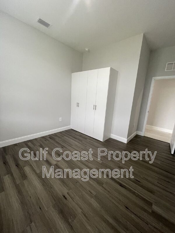 662 Windermere Drive property image