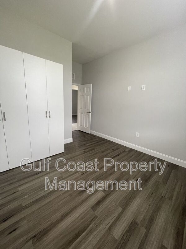 662 Windermere Drive property image