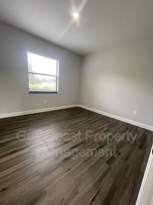 662 Windermere Drive property image