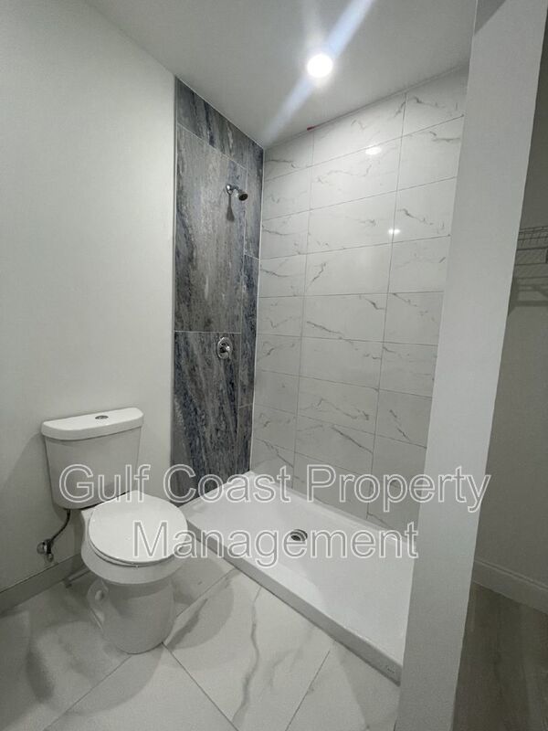 662 Windermere Drive property image