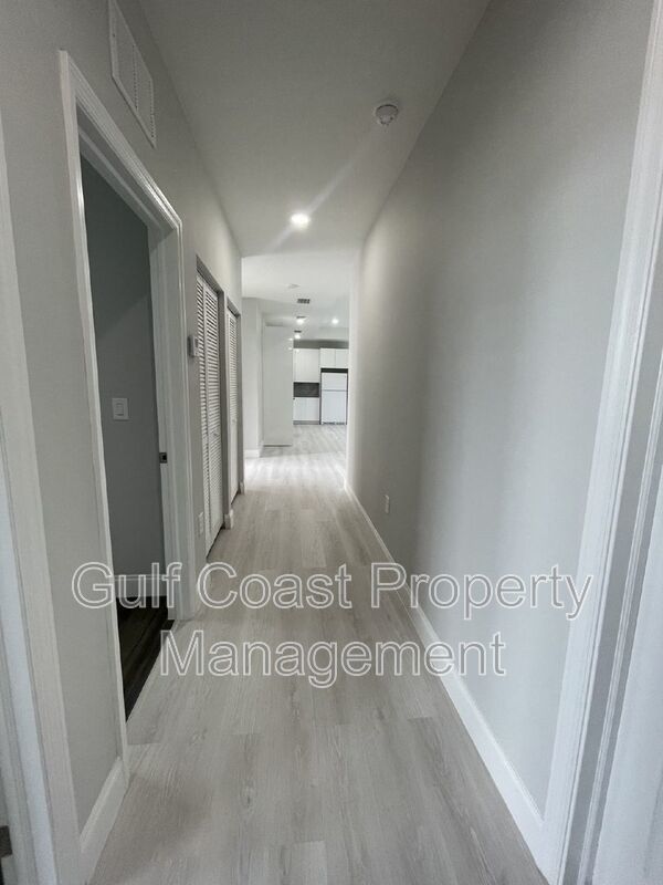 662 Windermere Drive property image