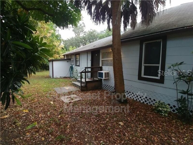 Annual One Bedroom, One Bath, Updated rental with Utilities Included. property image
