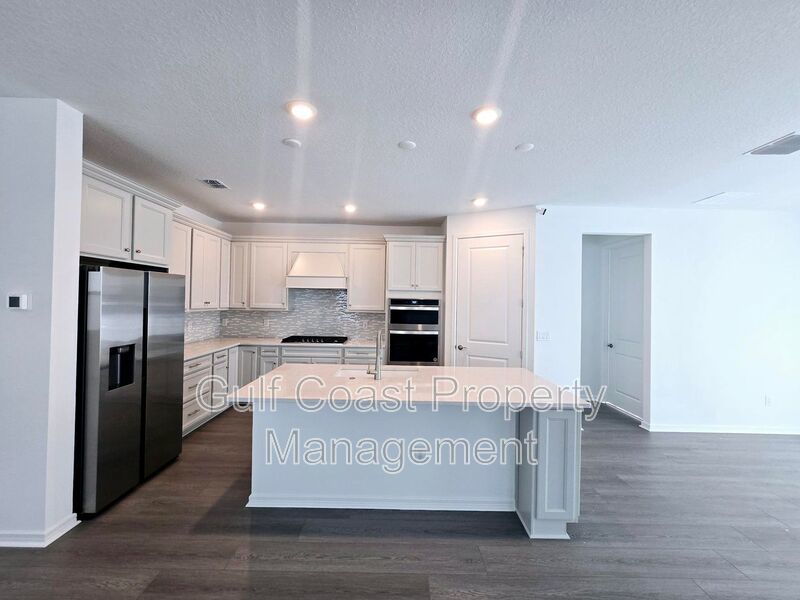 Annual Rental Home with 3-Bedrooms, Two Baths and Study Home in the Exclusive 55+ Del Webb Bay View Community! property image