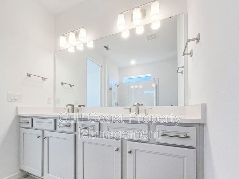 Annual Rental Home with 3-Bedrooms, Two Baths and Study Home in the Exclusive 55+ Del Webb Bay View Community! property image