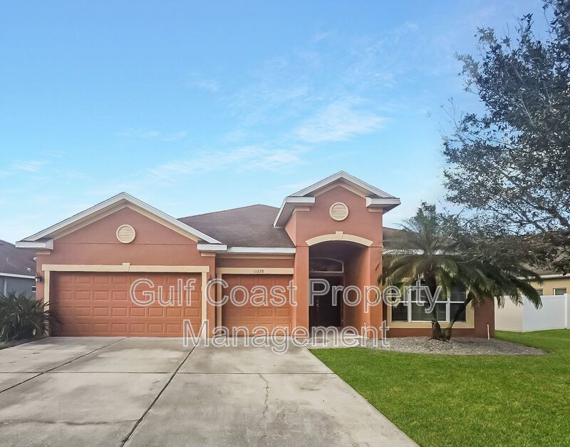 Annual Four Bedroom, Three bath, Pool Home Located in the Gated Community of Copperstone property image