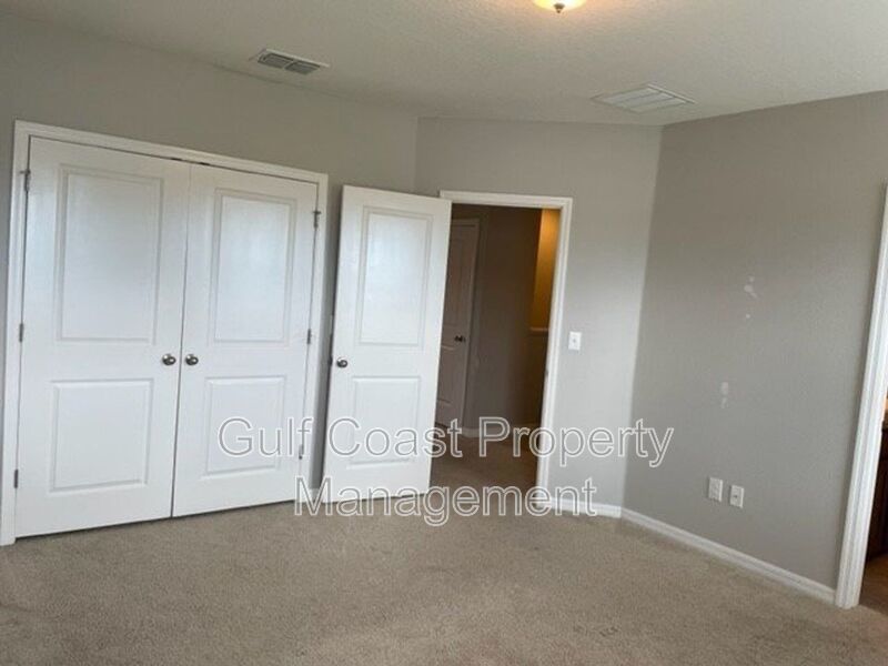 3 Bedroom Townhouse Available for Annual Rent property image