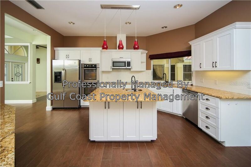 Beautiful rental home kitchen in Sarasota, FL, Bent Tree neighborhood